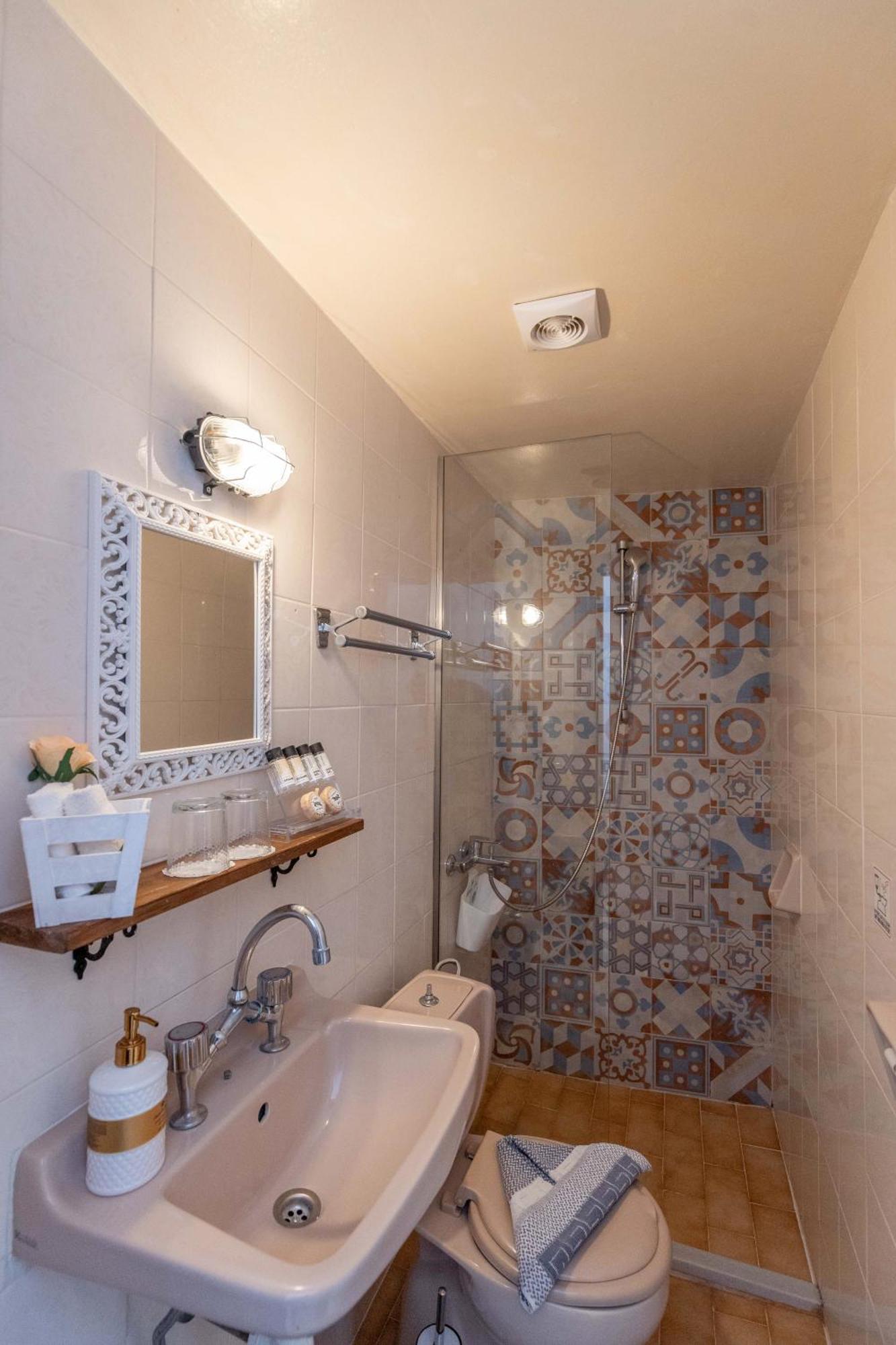 Rhodes City Mascot Traditional Guest House מראה חיצוני תמונה